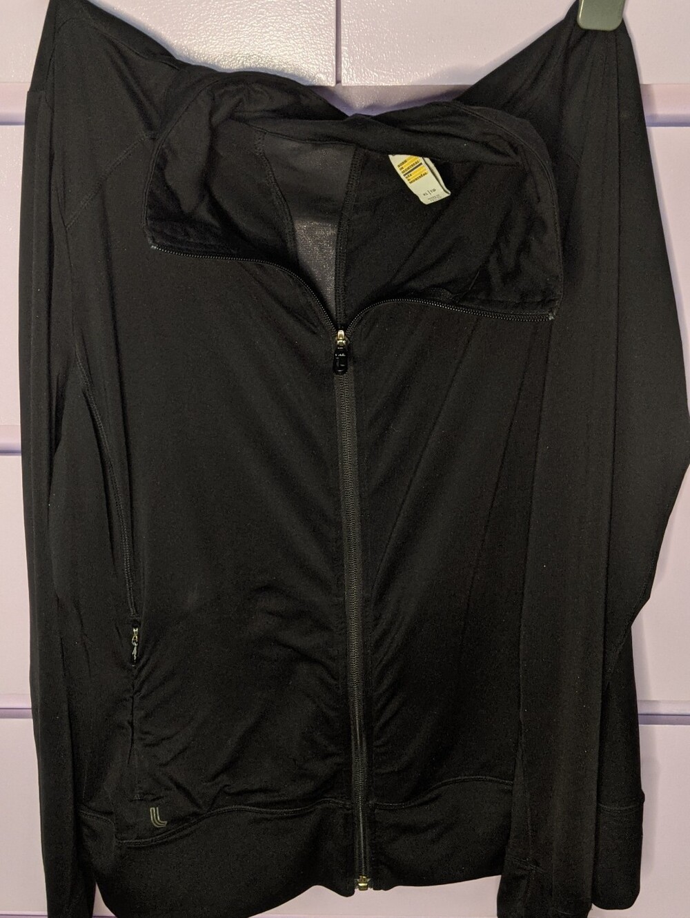 Authentic Lole Black Lightweight Zip Jacket Montreal Brand Famous Yoga Gathering